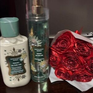 Bath & Body Works Magic in the Air Set - Cream and Green